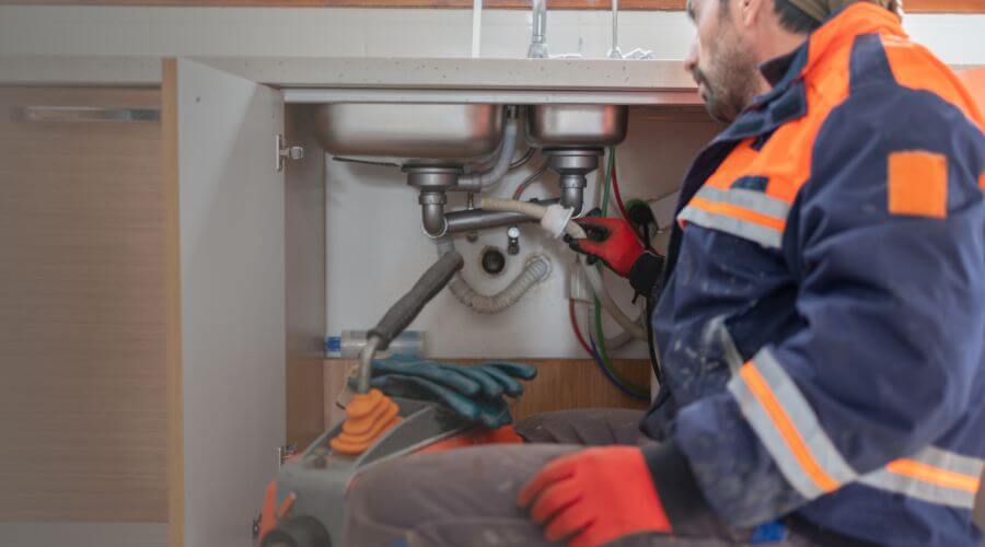 Professional slab leak plumber services in Mount Airy, LA